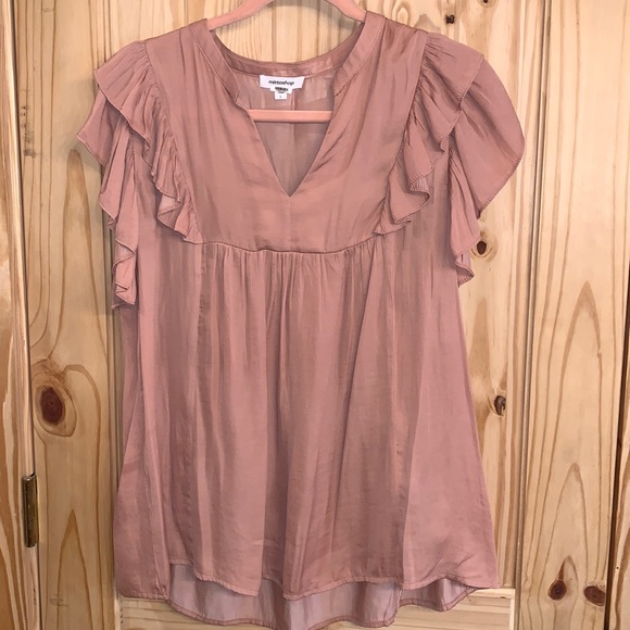 mittoshop Tops - Beautiful Feminine Blush Colored Top Size Large